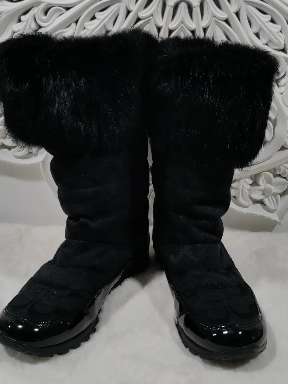 Coach cozy signature